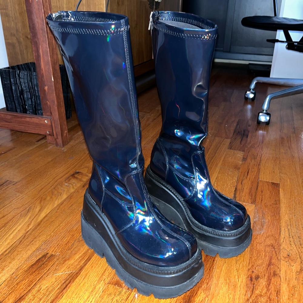 *SOLD on d3p0p* Demonia Shaker-65 boots